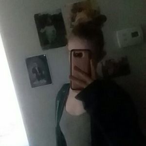 Meet your Posher, Rebecca